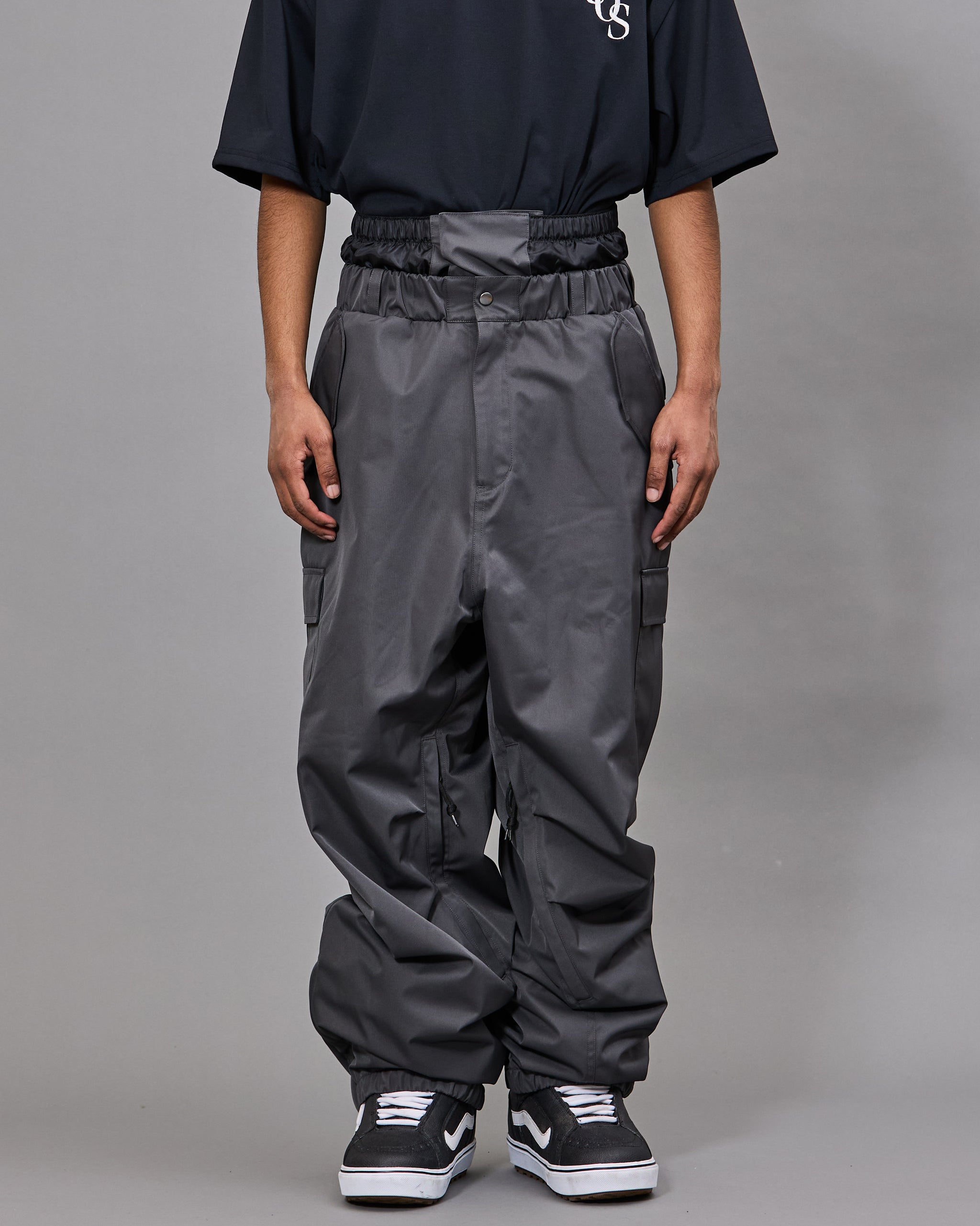 MILITARY CARGO PANTS – UNFRM®️ OUTDOOR STANDARD MILITARY CARGO PANTS – UNFRM®️ OUTDOOR STANDARD